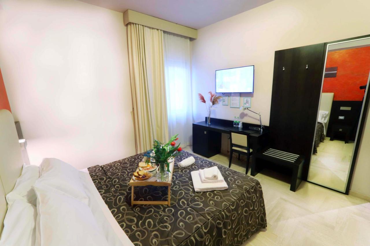 Albergo Cantiani アンコーナ エクステリア 写真