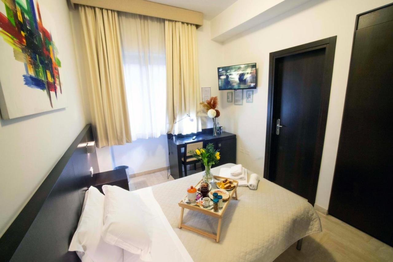 Albergo Cantiani アンコーナ エクステリア 写真